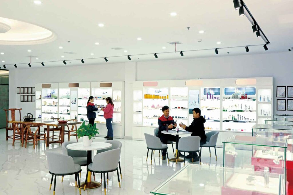 About Uscosmetic packaging supplier About Uscosmetic packaging supplier